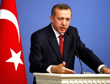Απίστευτη δήλωση Ερντογάν σε κοριτσάκι (φωτό)
